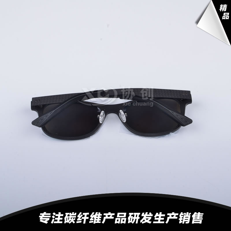碳纖維復(fù)合材料真的擁有極強的抗腐蝕性嗎？